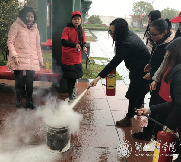 1490090115577056812.jpg 消防演练1(定).jpg